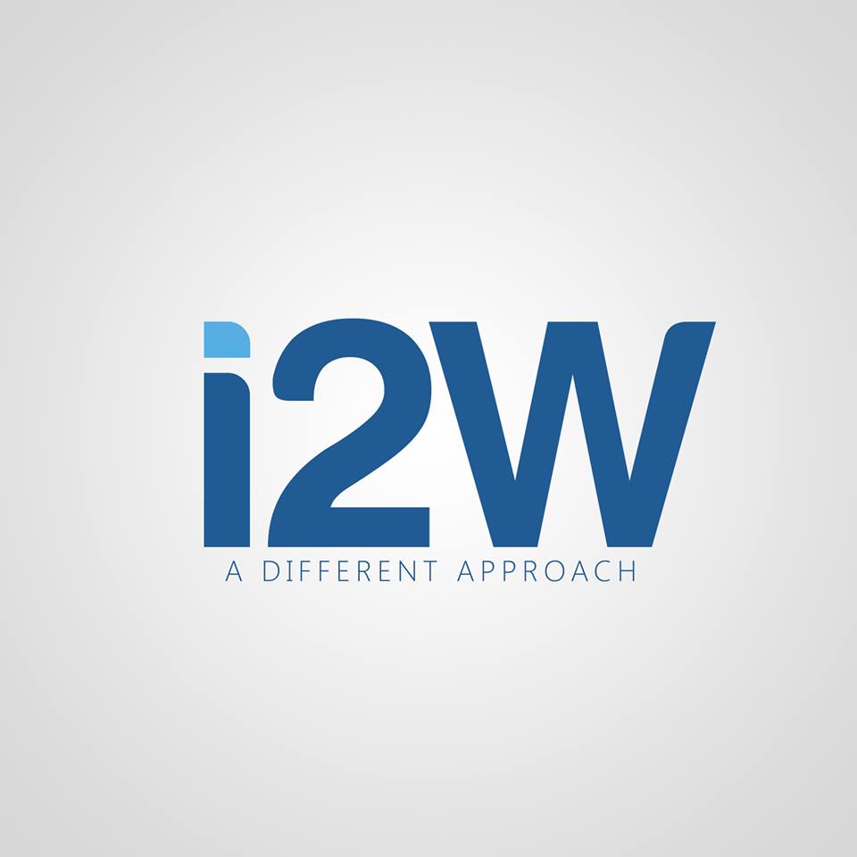 i2W