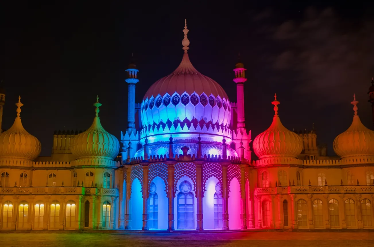 Brighton Royal Pavilion lit up at night